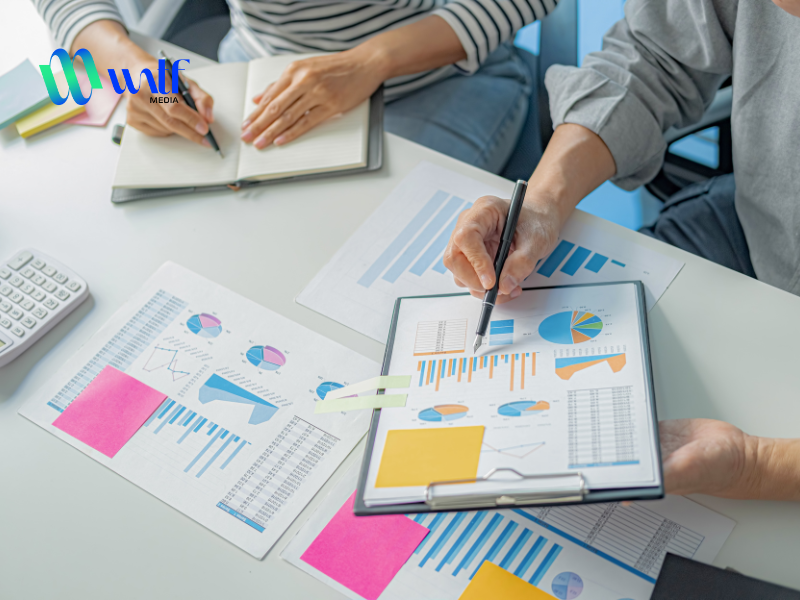 SEO Specialist Là Gì? Cách Trở Thành SEO Specialist 10 Phân tích dữ liệu giúp bạn đánh giá hiệu quả và đề ra phương hướng tối ưu cho chiến dịch SEO